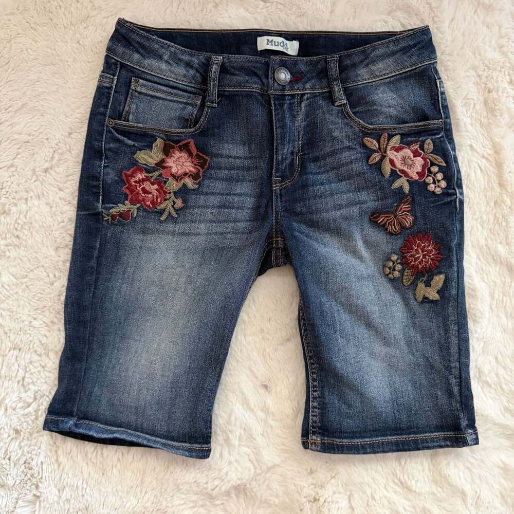 Mudd Denim Bermuda Shorts with Floral Embroidery Size 14